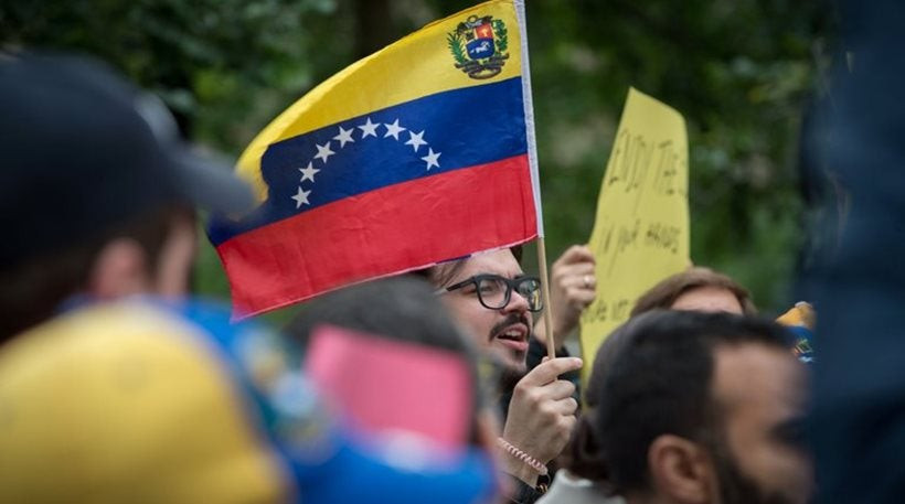 Η Βενεζουέλα δεν κατάφερε να πληρώσει δάνειο ενός δισ. δολαρίων στη Ρωσία